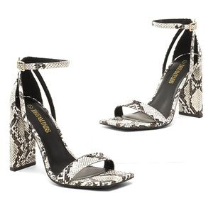 DREAMPAIRS snake skin Chunky heel sandal